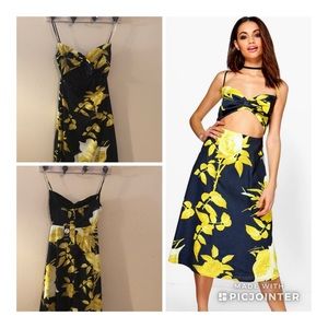 Cute dress never worn!